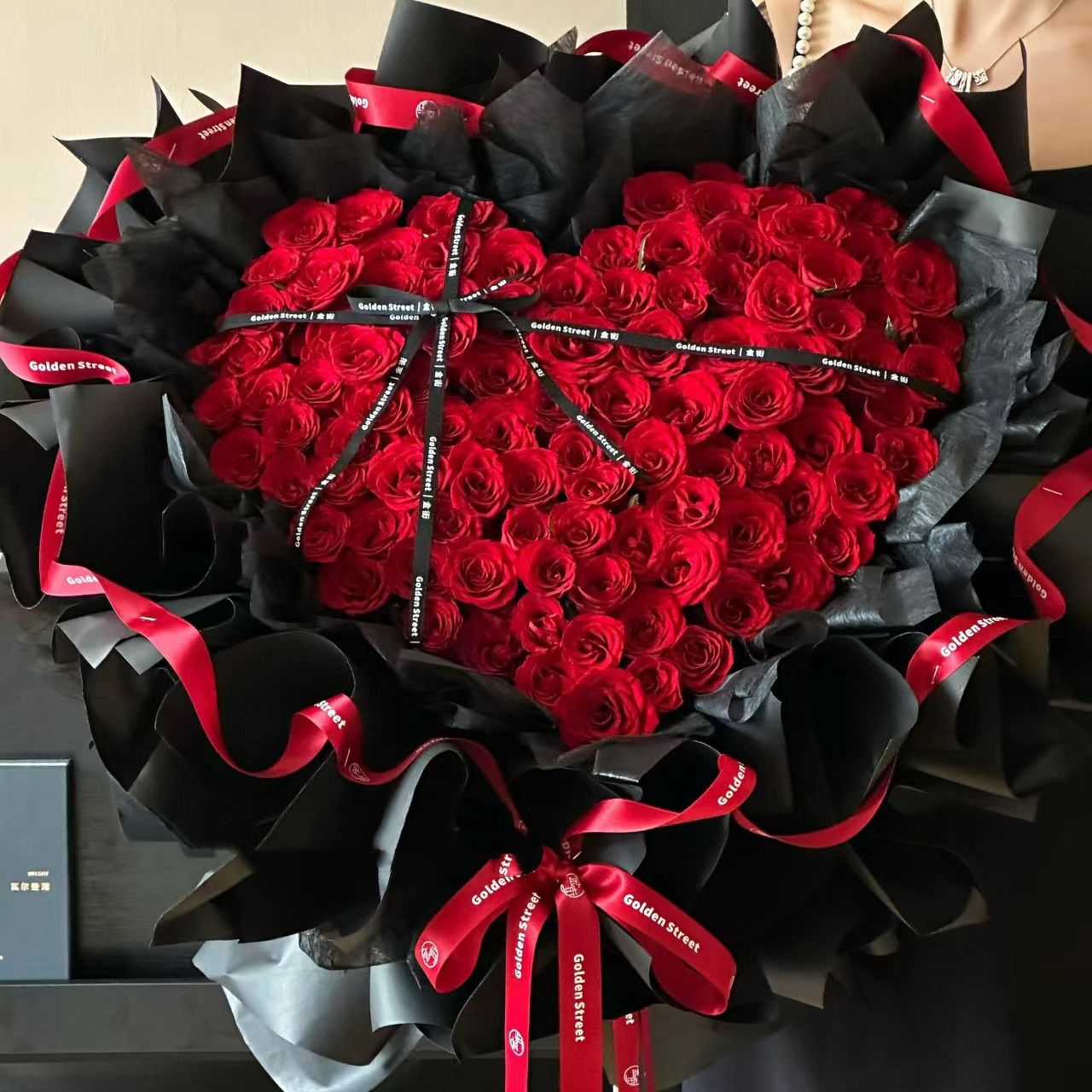 紅玫瑰芭蕾風心形花束|Red rose Fresh Bouquet 33/52/99 Stems