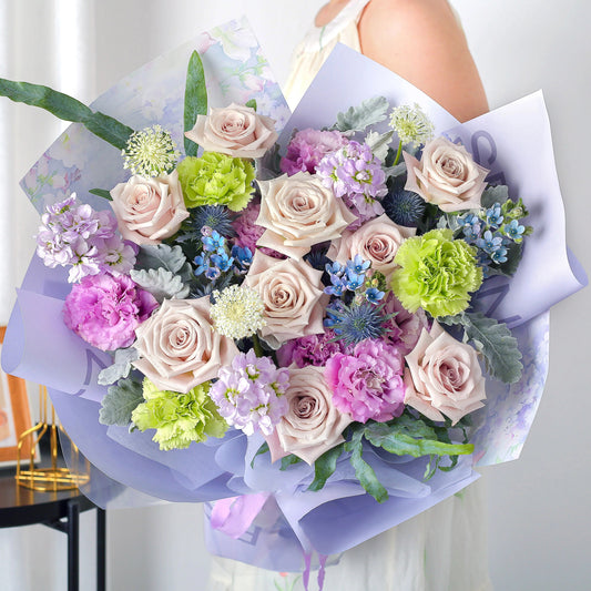 紫色的夢|曼塔綠康紫波浪桔梗混搭鮮花束