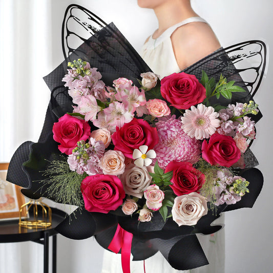 心有所愛|弗洛伊德牡丹菊曼塔玫瑰混搭鮮花束