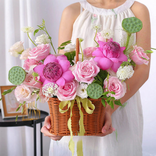好運蓮蓮|粉雪山荷花蓮篷混搭鮮花花籃