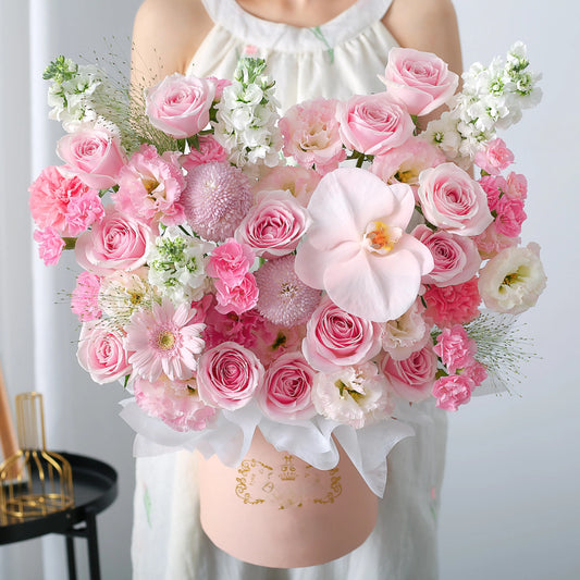 溫柔絮語|粉雪山康乃馨桔梗混搭鮮花花桶