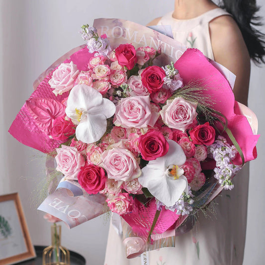 皆是浪漫|弗洛伊德粉雪山混搭鮮花束