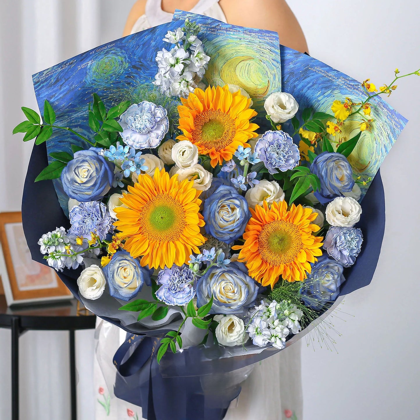 梵高星空|向日葵碎冰藍鬱金香混搭鮮花束
